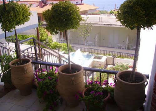Coralli Holidays Loutra  Luaran gambar